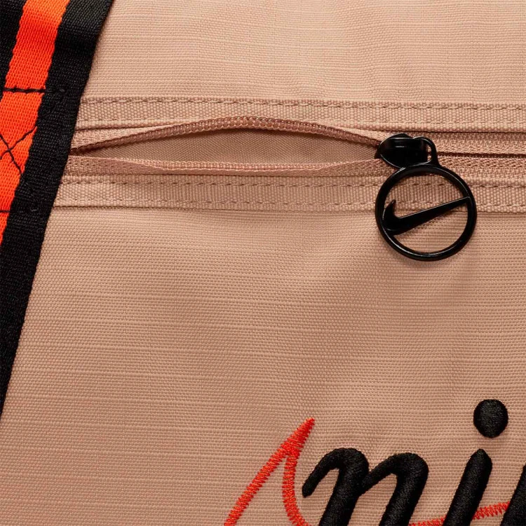 Bolsa Nike Gym Club - Retro Mujer (24 L) - Imagen 5