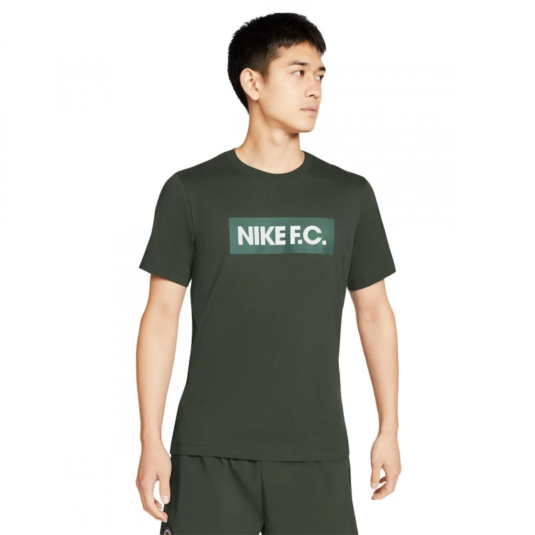Camiseta Nike FC Essentials